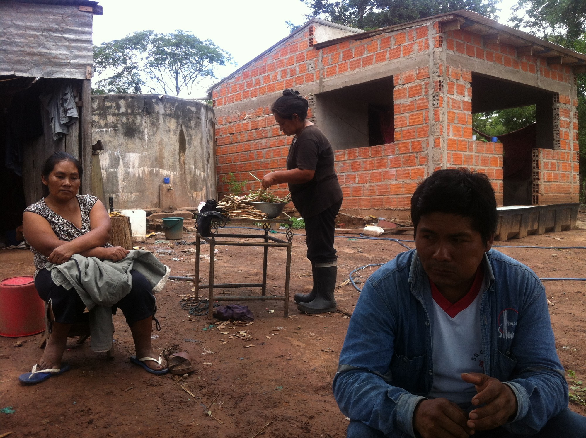 Vida cotidiana en comunidad guaraní de Yacuiba.